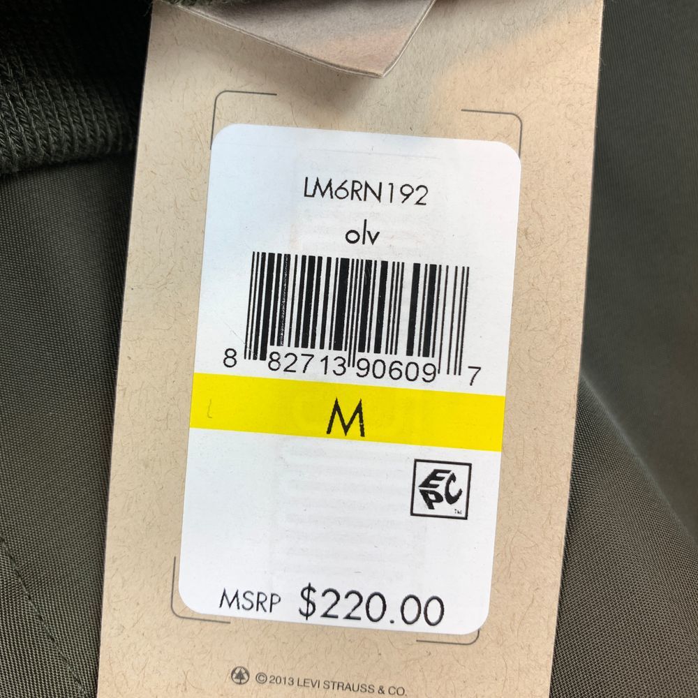 Levi's Men's Ma-1 Flight Jacket - Picture 5 of 6